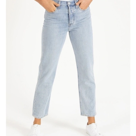 Levi’s Wedgie Jean (NWOT) - Picture 2 of 5